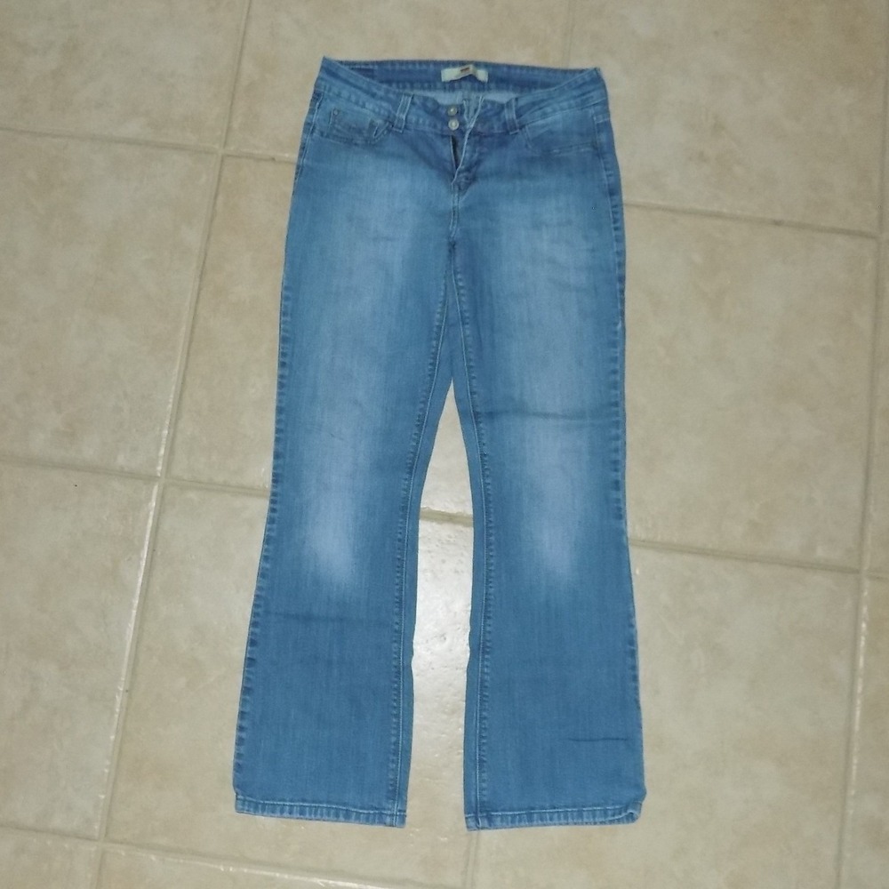 Levi's Women's Mid Rise Bootcut Jeans Blue‎ Wash Size 8
